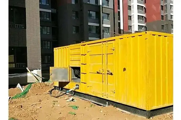 丰满发电机租赁中燃油压力过低会对发动机的哪些部件造成损坏？