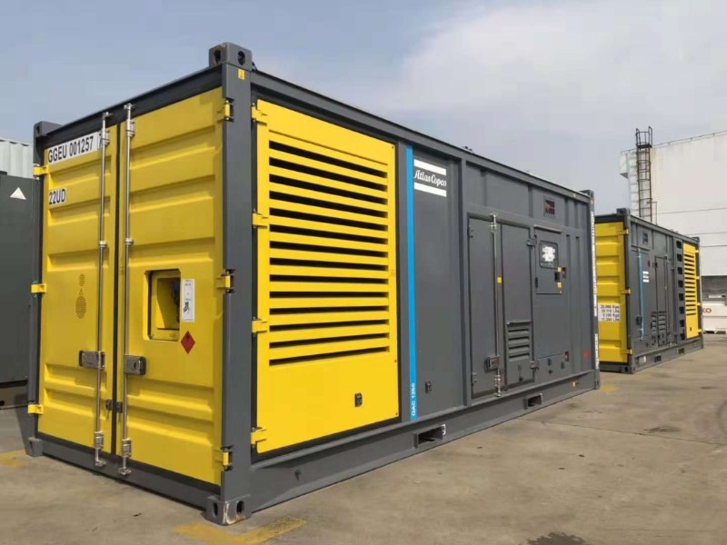 丰满详细说明软启动器在调试过程中应如何观察电机的运行情况