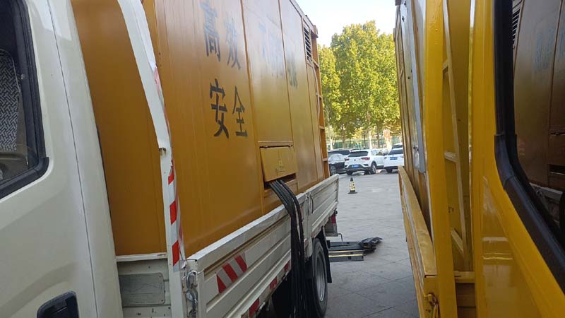 丰满如何判断柴油发电机组和UPS电源的切换时间是否符合要求？